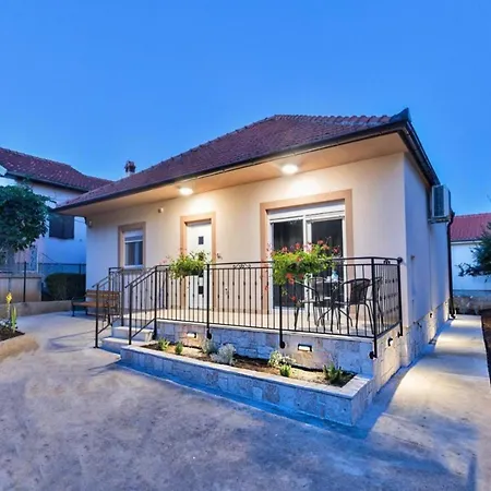Feriehus Mihael House Zadar