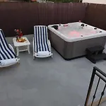 Mihael House Vikendica *