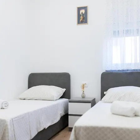 Mihael House * Задар